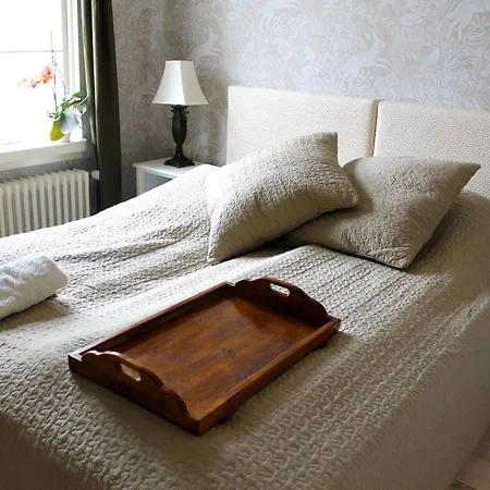 Bed & Breakfast Vestlax Mellangard *