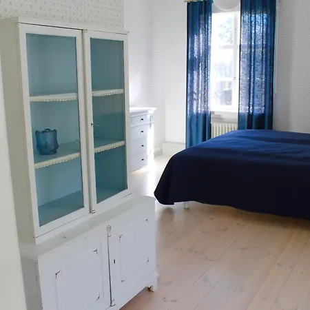 Bed and breakfast Vestlax Mellangard *