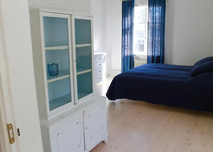 Bed & Breakfast Vestlax Mellangard *